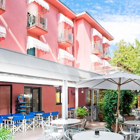Hotel Villa Rosa 切塞纳蒂科 外观 照片