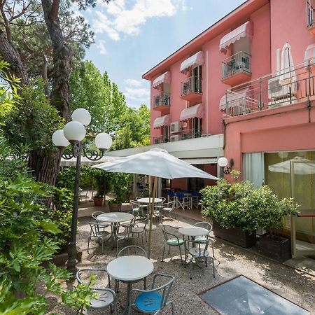Hotel Villa Rosa 切塞纳蒂科 外观 照片